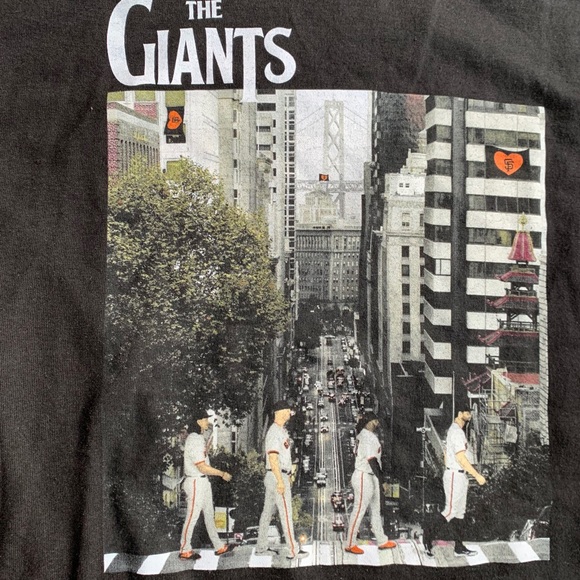 Giants black T-shirt size small, The Abbey Walk - Picture 2 of 4